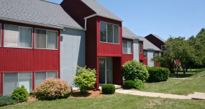 Broadview Apartments (1701-1753 Broadview Ln.)